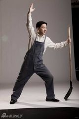 组图：献礼剧《开天辟地》邓小平定妆照 