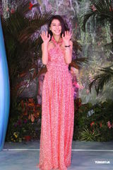 组图：Angelababy代言洗发水自称资深JAY迷