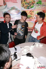 组图：张学友自认严父 与爱女相处如朋友