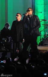 高清组图：U2柏林办免费演唱会 Jay-Z做嘉宾