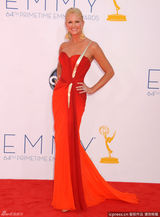 高清图：第64届艾美奖红毯众女星争奇斗艳