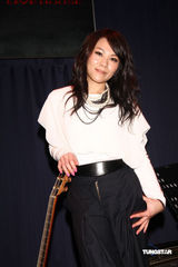 幻灯：蔡健雅生日与歌迷同乐 生日愿望开巡回个唱