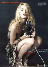 幻灯图集：超模乔治亚-梅-贾格尔写真半裸上阵