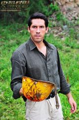 组图：《史前怪兽》剧照集锦 人兽无人区大战