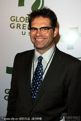 幻灯图：卡梅隆夫妇现身慈善晚宴 阿尔芭携老公现身