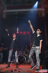 组图：杨千霈自由发挥将主持金曲星光