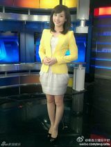 组图：台湾甜美女主播吴宇舒生活照