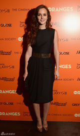 组图：莉顿-梅斯特黑裙妩媚亮相电影活动