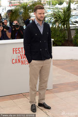 组图：《醉乡民谣》发布会贾斯汀穆里根亮相