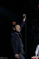 组图：英国乐队BLUR香港开唱 陈奕迅夫妇现身