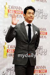 组图：韩国演员高贤贞获2010SBS演技大奖