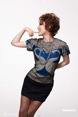 高清图：百变天后郑秀文为MV全球招募创作者