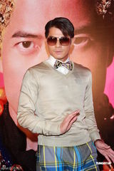 组图：郭富城个唱将凌空跳舞 带来全新超视觉享受