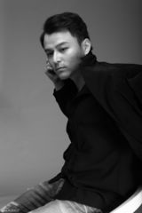 高清图：段秋旭黑白写真 眼神深邃彰显熟男魅力