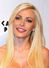 组图：26岁嫩模克莉丝托哈里斯性感美图