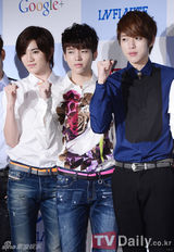 组图：韩团INFINITE暌违10个月携新专辑回归