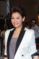 组图：容祖儿幻想有另一半 陈伟霆否认拍裸照