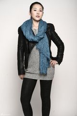 组图：邓紫衣《午夜微博》定妆照 造型显干练气质