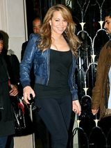 幻灯：莉顿-梅斯特搞变妆 众星出席蒂姆伯顿艺术展