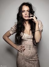 幻灯图：林赛-罗韩素色写真曝光 烟熏妆难掩衰老