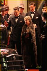 高清组图：莱昂纳多《胡佛传》新照 搭档朱迪-丹奇