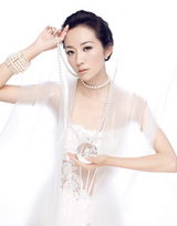 组图：韩雪化身梦幻新娘释放黑暗光明魔力