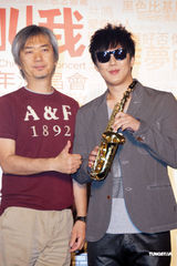 组图：萧煌奇出道10年开唱 预告大秀舞技