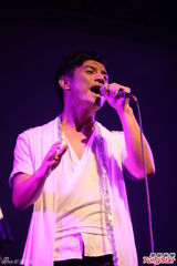 组图：李泰祥骤逝 弟子陈永龙献唱悼念