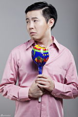组图：李伯男推2011新作《半糖》 精美宣传照曝光