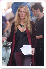 组图：布莱克-莱弗利现身片场潮装抢眼