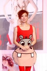 幻灯图集：郑秀文时隔六年重返台湾宣传福音专辑