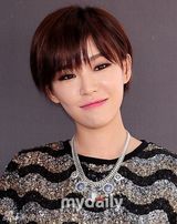 组图：韩团BEG宣传19禁个唱短裙秀美腿