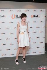 组图：万绮雯撑胡杏儿自制绯闻 称无伤大雅