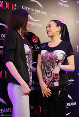 组图：钟丽缇熊黛林两代天王嫂合体