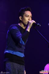 组图：林宥嘉与歌迷互动 召王仁甫孙协志合体