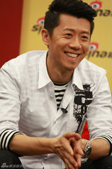 组图：《圣诞玫瑰》做客 桂纶镁邀张震演色魔