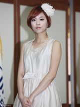 高清图：组合miss A任宣传大使 甜美装扮亲和亮相