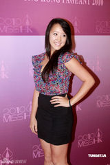 幻灯图：香港小姐首次面试 50位佳丽演曼妙诱惑