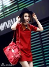 组图：范文芳换潮帽时尚街拍率性洒脱