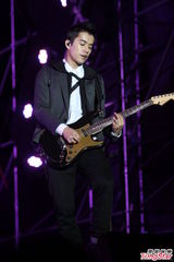 组图：王心凌谈新恋情 罗志祥庾澄庆比拼热舞