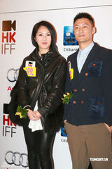 幻灯图：《志明与春娇》首映 杨千嬅调侃余文乐