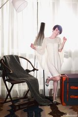 组图：谢楠精品家居大片曝光 展现优雅女人味