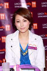 幻灯图：刘心悠自称不恨嫁 坦言不靠网络认识男生