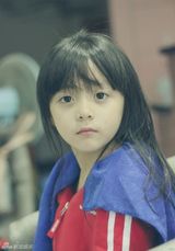 组图：5岁小萝莉走红微博 小天使萌化网友心