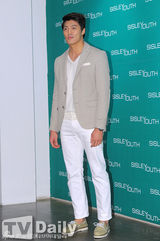 组图：孙丹菲金智媛金允慧等亮相时尚活动