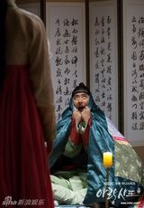 组图：韩剧《阿娘使道传》李准基申敏儿剧照曝光