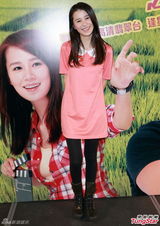 组图：黄翠如自嘲不美 麦长青献吻张美妮