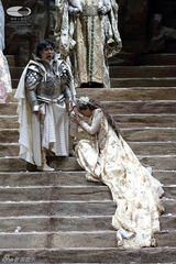 组图：全华班《罗恩格林》亮相 中国制造引关注