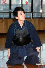 高清图：林宥嘉受柯南影响学习剑道 重温儿时记忆