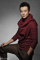 组图：于波复古写真英伦范儿十足